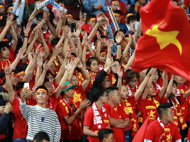Giá vé trận bán kết: Đắt hơn 3,5 lần giá vé vòng bảng