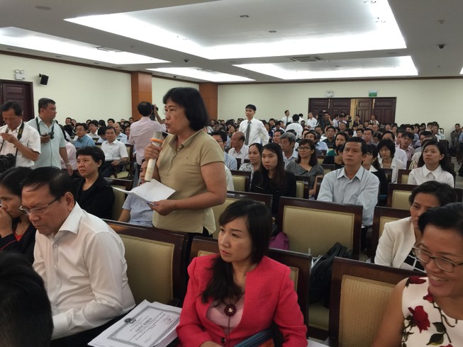 Mắc kẹt 100 tỉ đồng vì quy định kiểu 'đùng một cái'