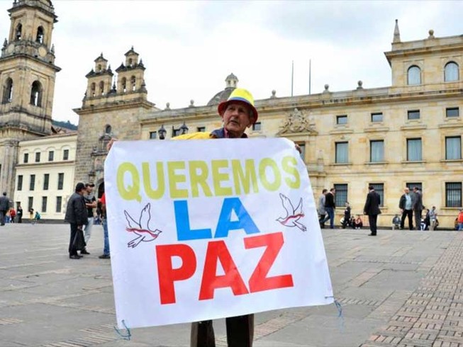 Quốc hội Colombia thông qua hiệp định hòa bình