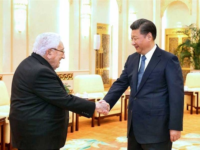 Cuộc điện đàm tai hại của ông Donald Trump