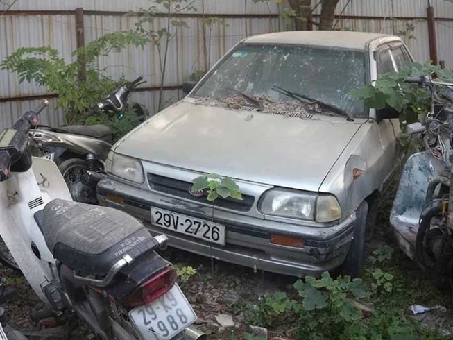 Bị tạm giữ sai bản chất, xe tàn trong bãi vi phạm