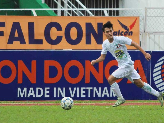 Phần thưởng vô địch cho đội bóng nghiêm túc nhất