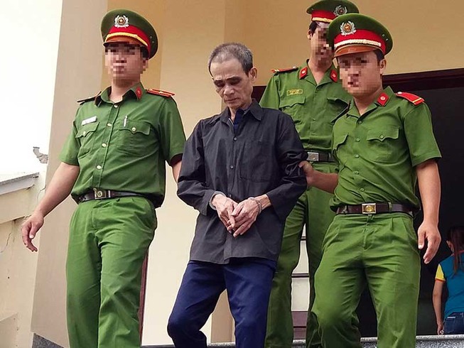 13 năm tù cho kẻ xâm hại cháu