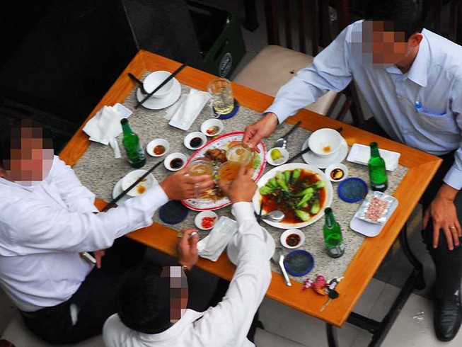 Nhậu ở Việt Nam đã thành tệ nạn
