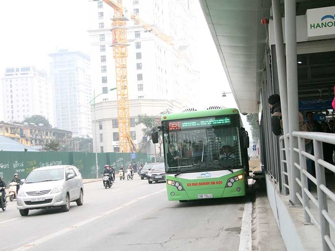 Các xe lấn buýt nhanh sẽ bị phạt