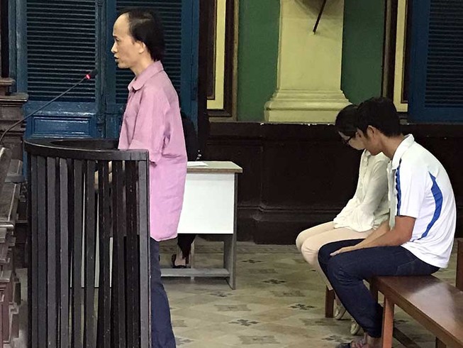 Cựu giám đốc được xử nhẹ nhờ phát sóng quảng cáo bù