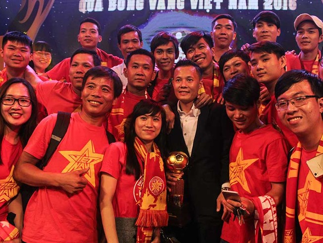 Tranh luận quanh Quả bóng vàng