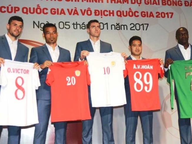 CLB TP.HCM và niềm khao khát thắng trên khán đài