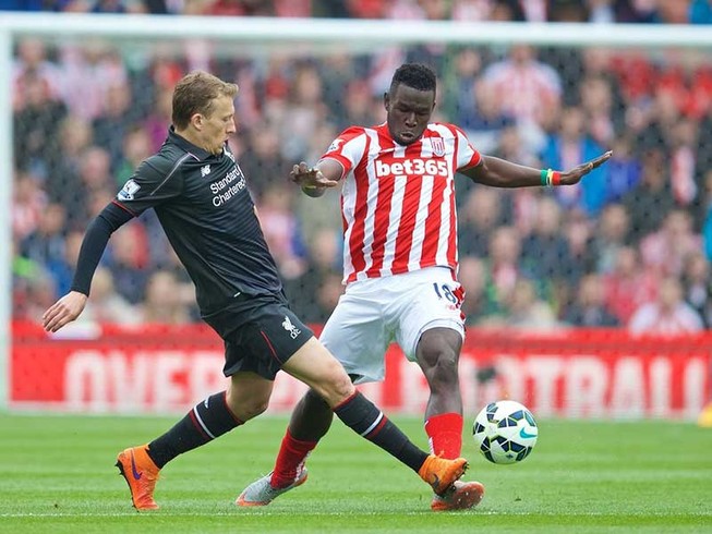 Vua đá cúp và nỗi lo trên sân Anfield