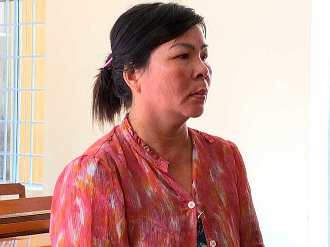 Liên tục có bầu, sinh con để né đi tù