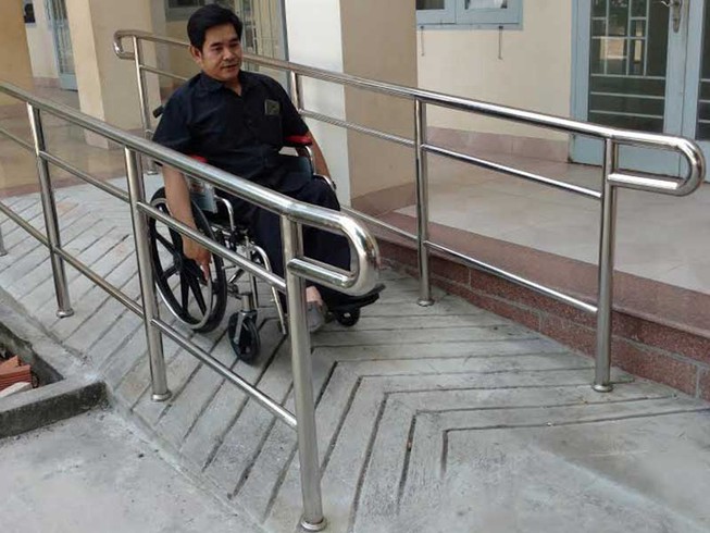Cái ram dốc của vị phó chủ tịch