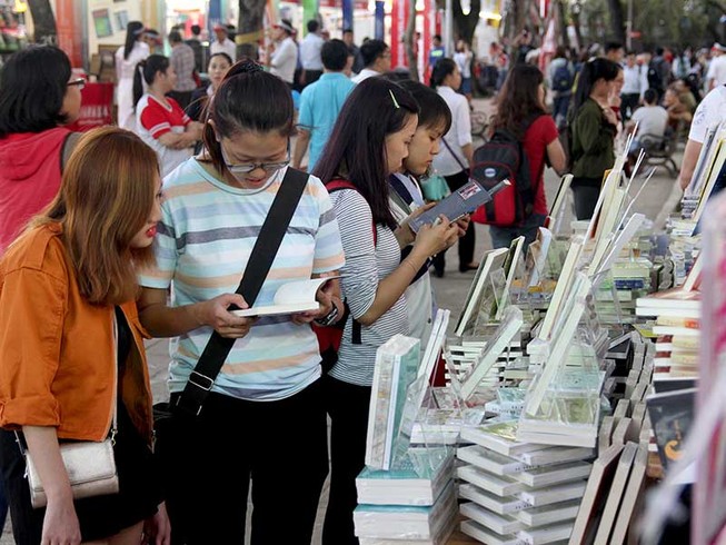28 Tết: Khai mạc lễ hội đường sách