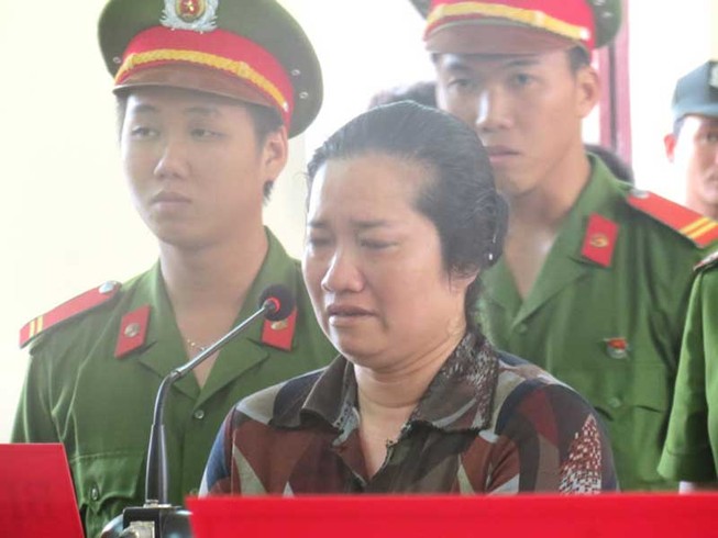 7 băn khoăn từ vụ giảm án cho vợ bí thư đốt xác