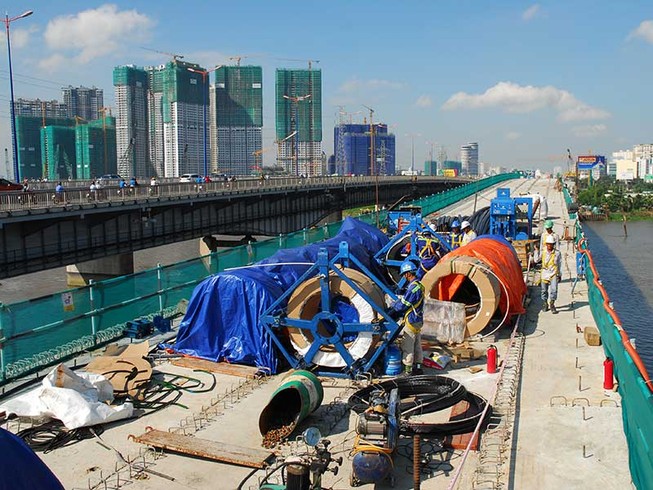 Đầu tư hàng chục ngàn tỉ xây đường trên cao