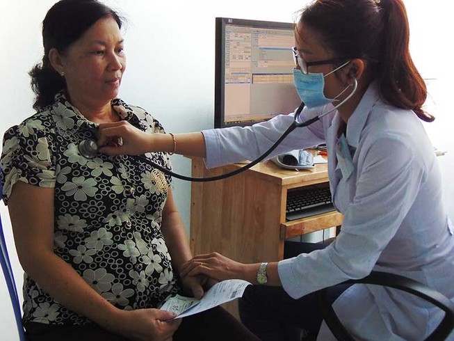 Bác sĩ giỏi đổ bộ về trạm xá