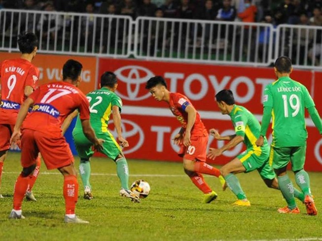 Công Phượng ‘nổ súng’, HA Gia Lai thoát suất cuối bảng