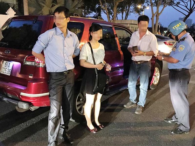 Uber muốn kinh doanh phải làm đúng luật