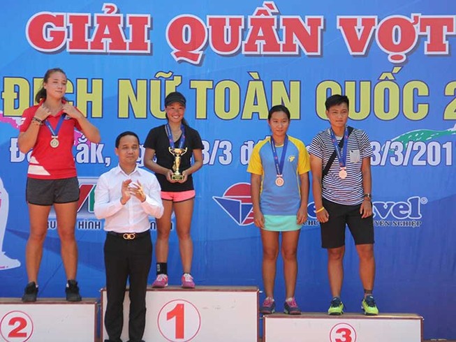 Savanna đăng quang nghẹt thở