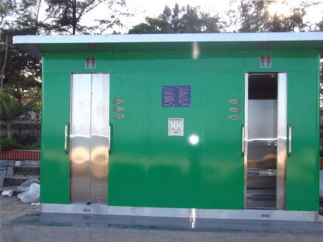 Xa lộ Hà Nội sao không có WC công cộng?