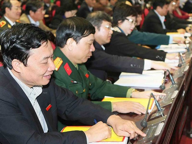 Đại biểu Quốc hội và những giằng xé khi bấm nút