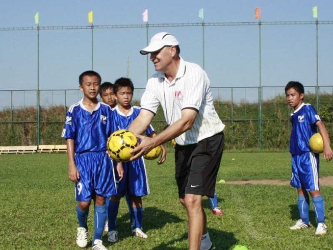 Bài học đầu tiên