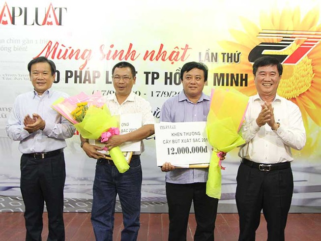 Quyết liệt và đồng hành