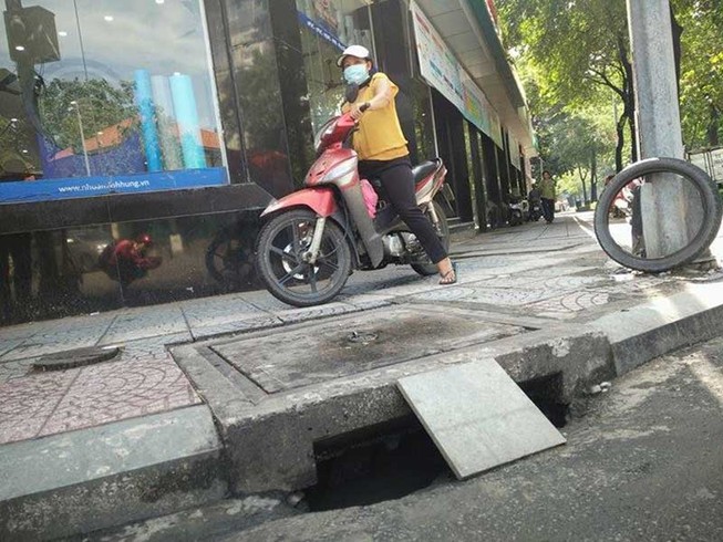 Dân Sài Gòn cũng sợ ‘tụt’ hố ga