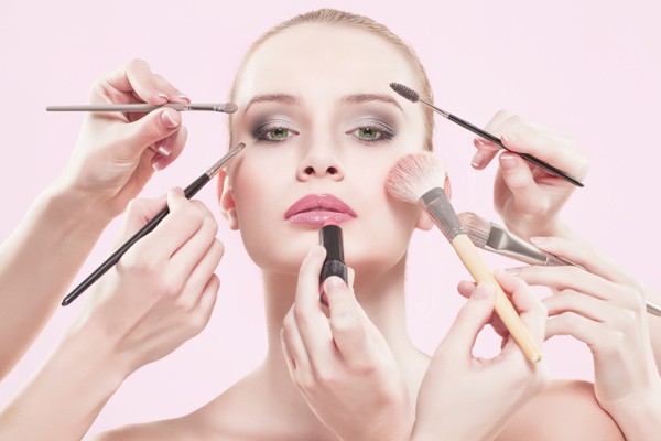 Những thói quen không ngờ tạo nên nếp nhăn