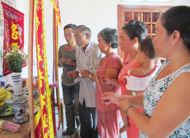 Công an tắc trách, nạn nhân bị chôn nhưng người thân không biết