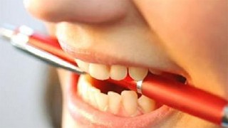 Làm thế nào để hạn chế tật nghiến răng khi ngủ?
