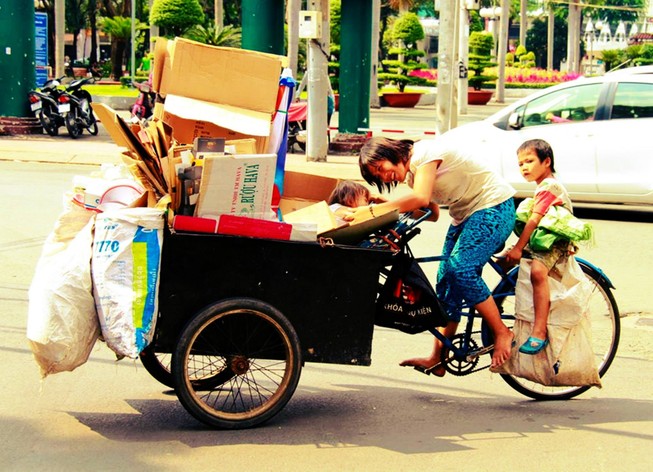 Người lao động xa nhà kể chuyện qua ảnh