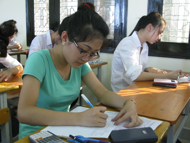 Thí sinh phải đi cấp cứu vì đau ruột thừa