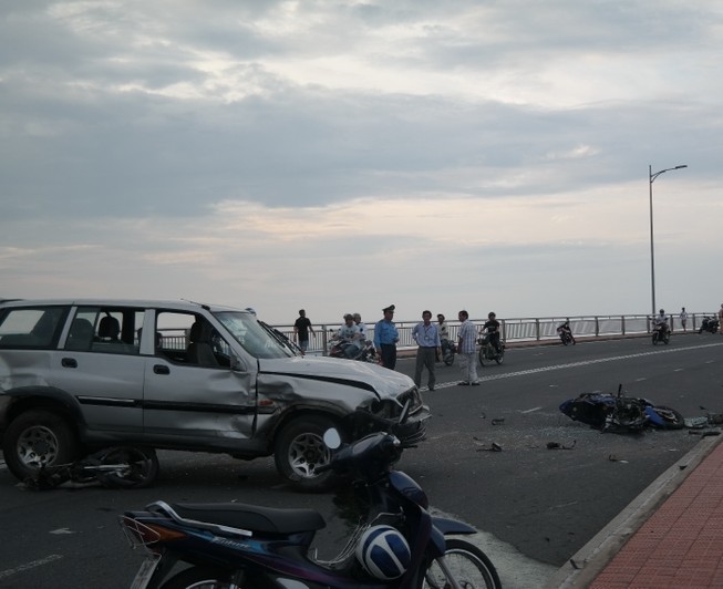Tai nạn liên tiếp, kiến nghị đo nồng độ cồn ở hai đầu cầu Thuận Phước