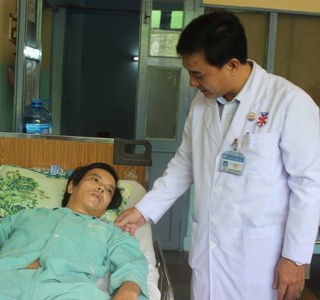 Cán trúng chó, té vỡ thận