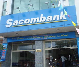 Sacombank trao 3.094 suất học bổng cho học sinh, sinh viên