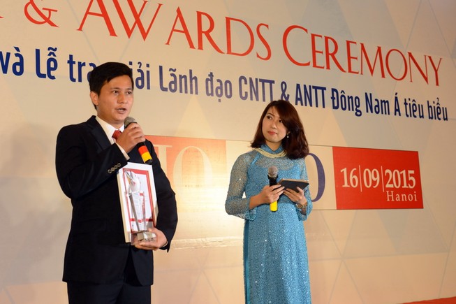 Phó TGĐ VietinBank nhận giải Lãnh đạo CNTT Đông Nam Á tiêu biểu