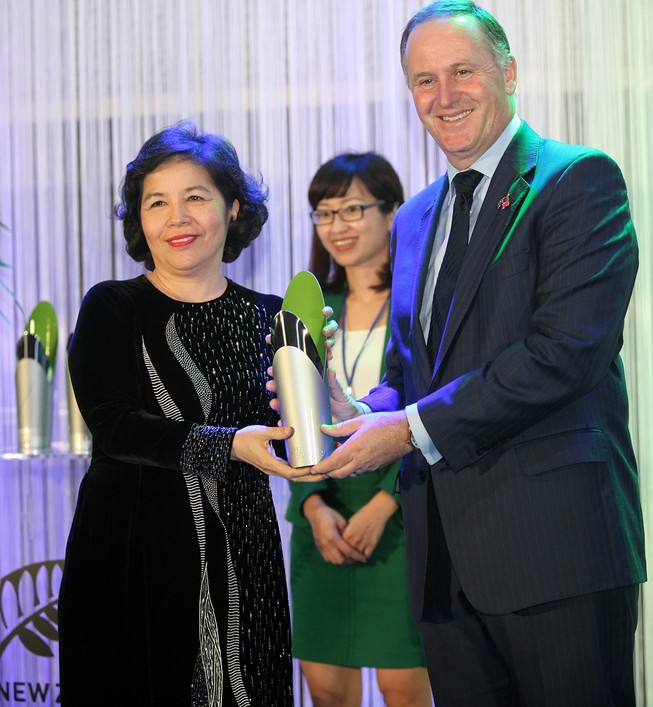 Bà Mai Kiều Liên nhận giải thưởng New Zealand ASEAN