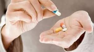 Ai không nên dùng thuốc pantoprazol?