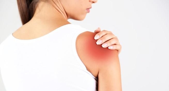 Đau tay có thể là dấu hiệu đau tim, nghẽn mạch máu