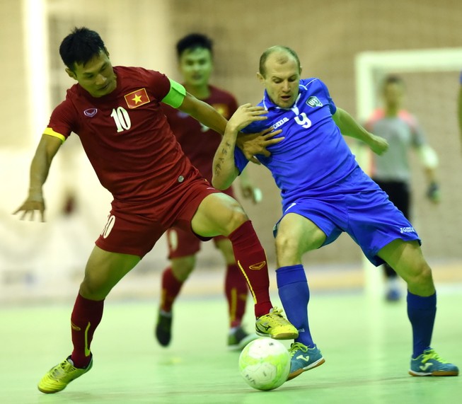Futsal Việt Nam 3-3 Uzbekistan: Kịch tính!