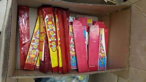 Phát hiện kho pháo lậu trong cửa hàng tạp hóa