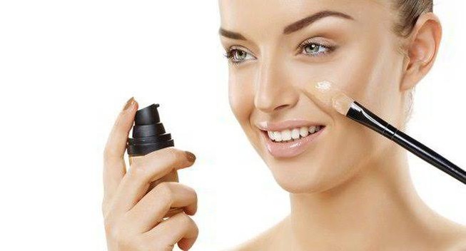 Tại sao bạn bị dị ứng với kem nền trang điểm