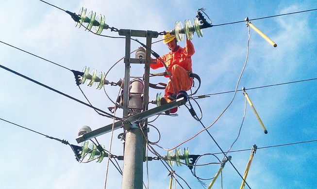 Giá điện có thể tăng ba tháng một lần