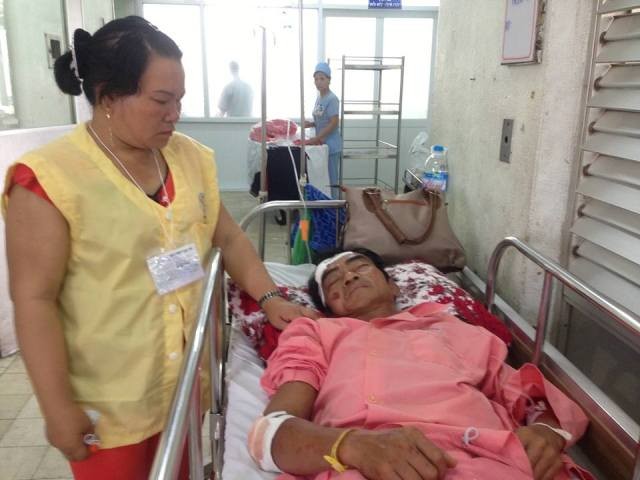 Ông Huỳnh Văn Nén bị té xe xuất huyết não, gãy xương đòn trái