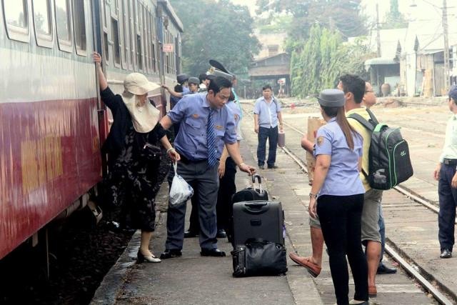 Chi tiết điều chỉnh lịch chạy tàu sau sự cố sập cầu Ghềnh