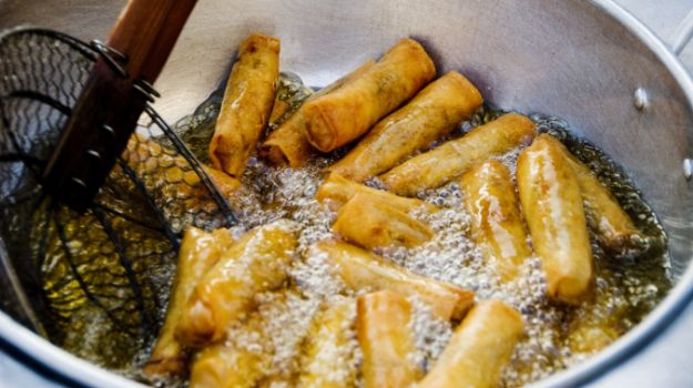 7 món ăn nên hạn chế trong mùa hè