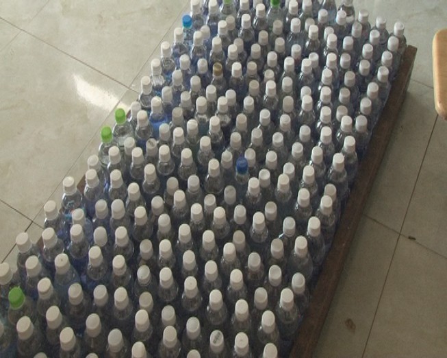 Kinh hoàng: 18.000 lít giấm ăn làm bằng acid và nước lạnh