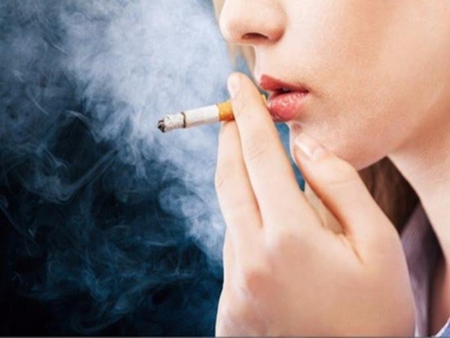 Sau khi hút, khói thuốc lá còn lưu lại tới 6 tháng