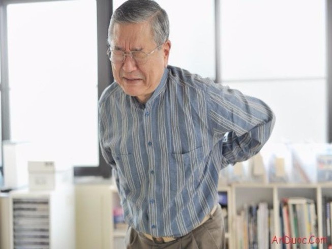 5 điều nên và không nên làm khi bị đau lưng