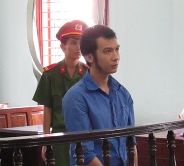 Đâm bạn vì dám chở giúp người yêu về nhà